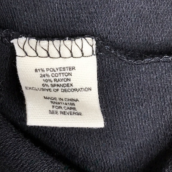 Cold Shoulder Floral Appliqué Top - Picture 5 of 5